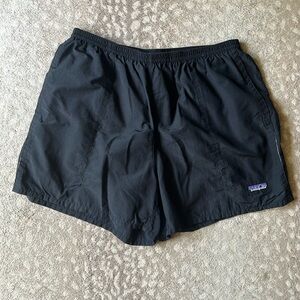 Men’s Patagonia baggies shorts black size Large